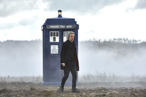 The-Magician's-Apprentice-still-(2)-capaldi-tardis