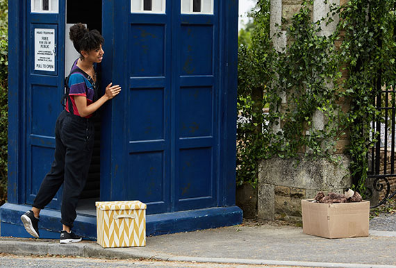 Series 10 Knock Knock Promo Pics Doctor Who Tv 