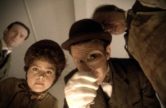 doctor-who-the-crimson-horror-promo-pics-(5)