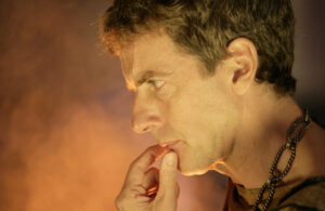 fires-pompeii-Peter-Capaldi-Caecilius