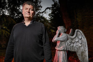 moffat-angel-statue